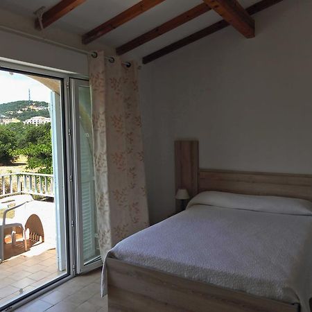LʼÎle-Rousse Motel Le Vieux Moulin المظهر الخارجي الصورة