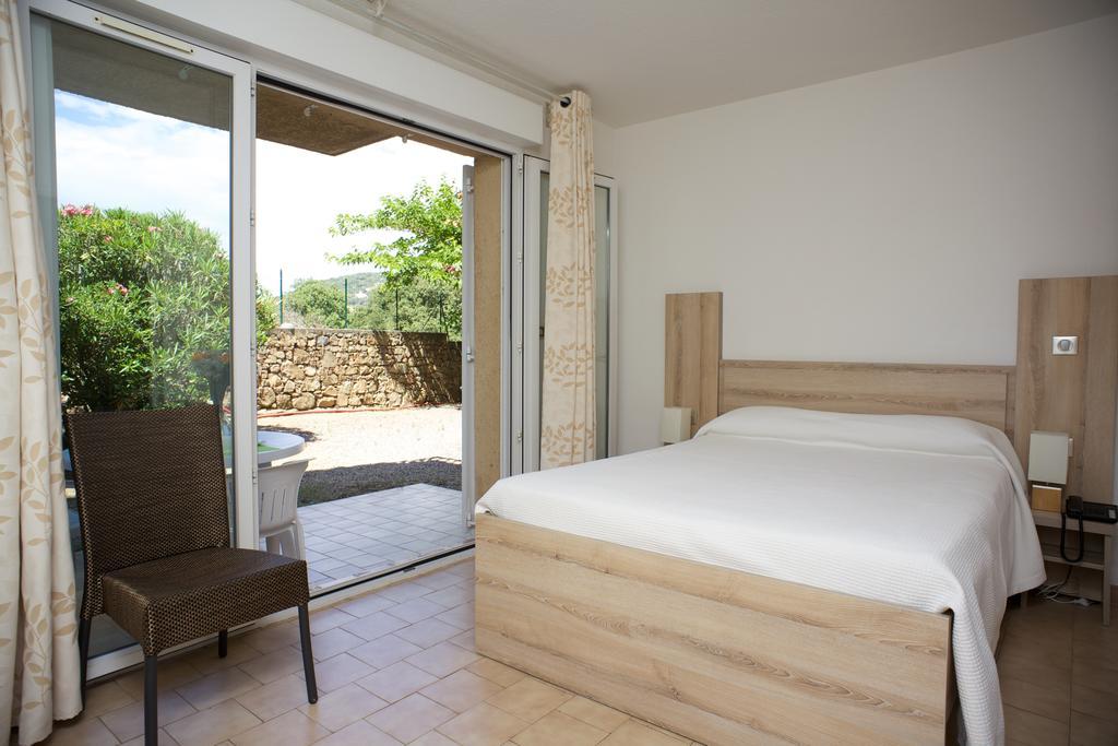 LʼÎle-Rousse Motel Le Vieux Moulin المظهر الخارجي الصورة