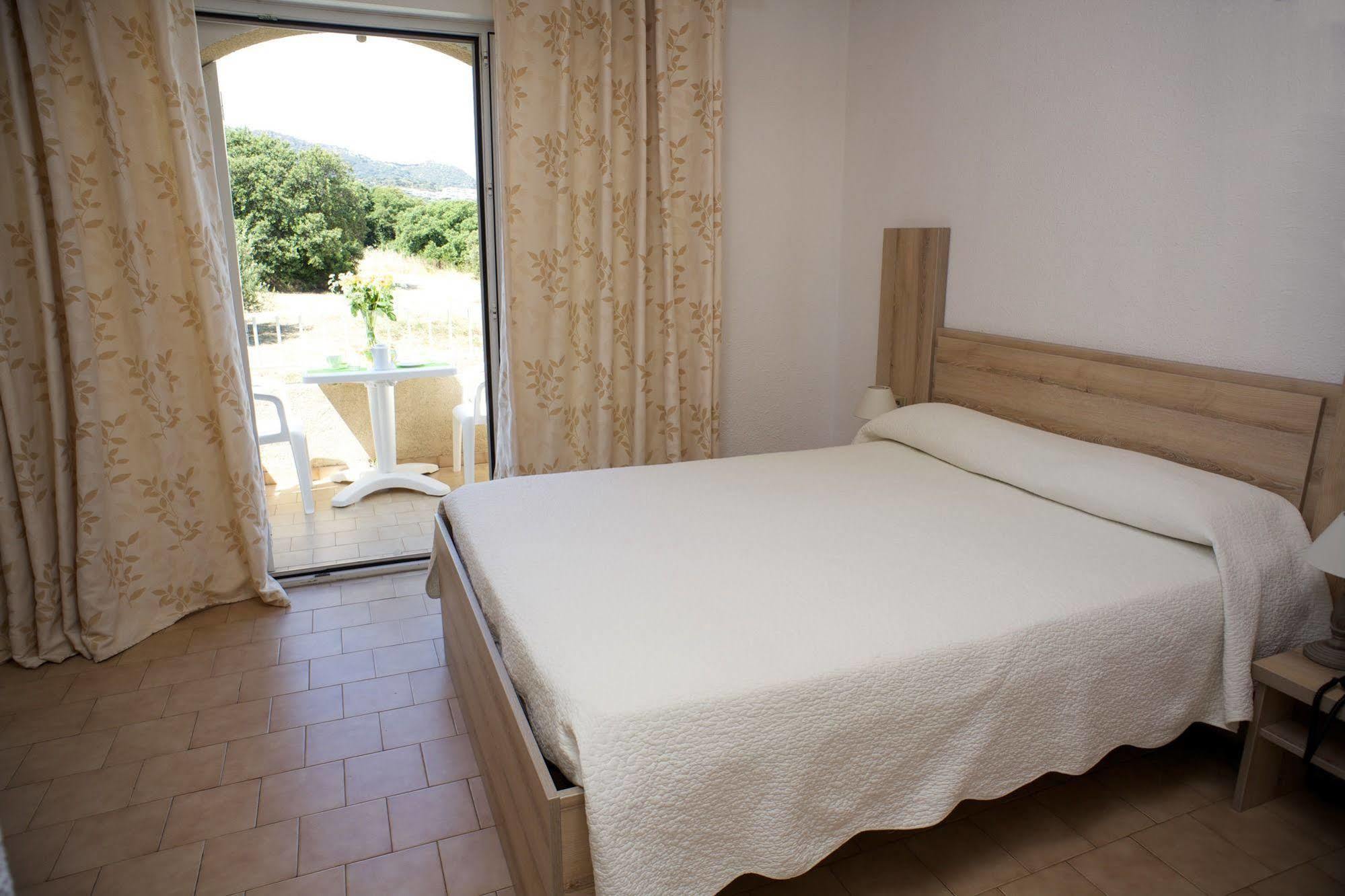 LʼÎle-Rousse Motel Le Vieux Moulin المظهر الخارجي الصورة